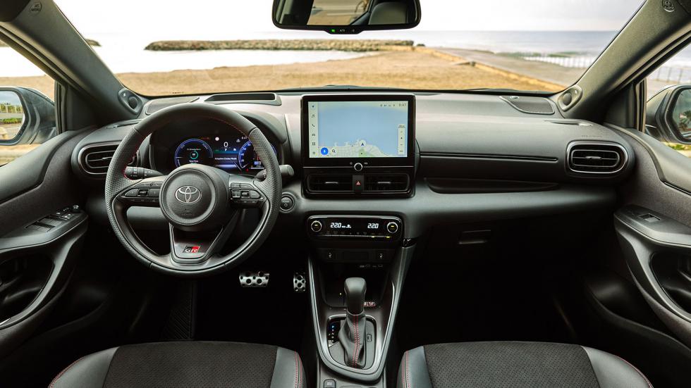 Ελλάδα: Σε πέντε εκδόσεις το ισχυρότερο Toyota Yaris Hybrid 130